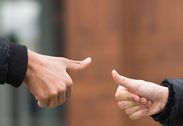 분쟁 조정 예시 이미지